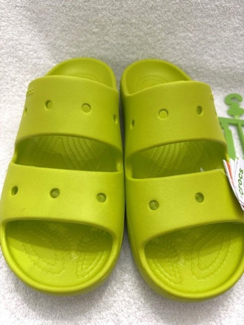 Crocs Classic Sandal v2 slides in lime green Men's Size 9/Women's Size 11